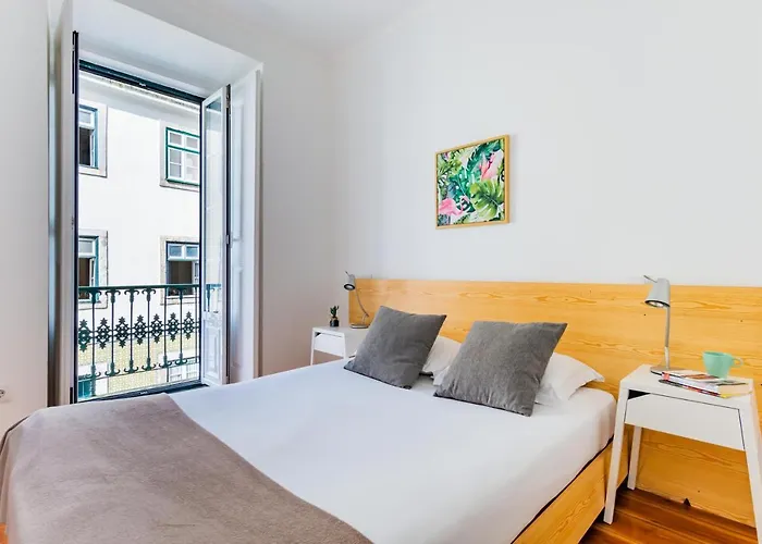 Olarias Terrace 公寓 *